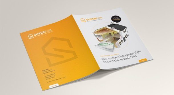 Mockup_A4_Brochure_5